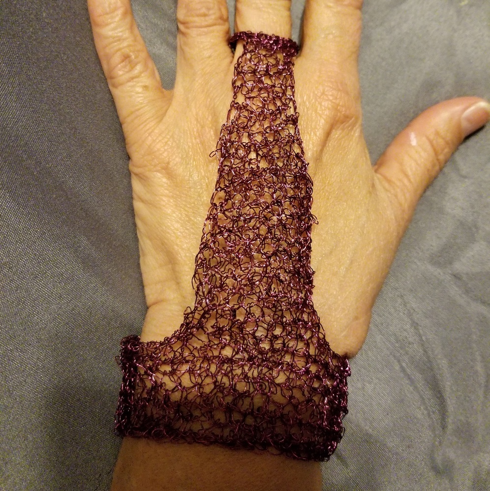 Hand bracelet